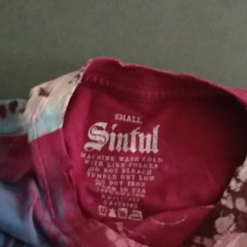 Shirt - Picture 3 of 5